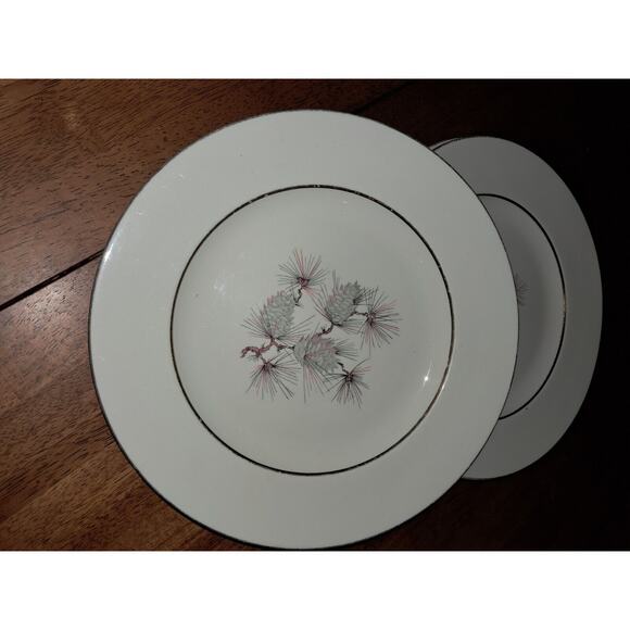 CUNNINGHAM PICKETT PRINCESS USA Pine Cone 3 Dinner Plates - Picture 1 of 1